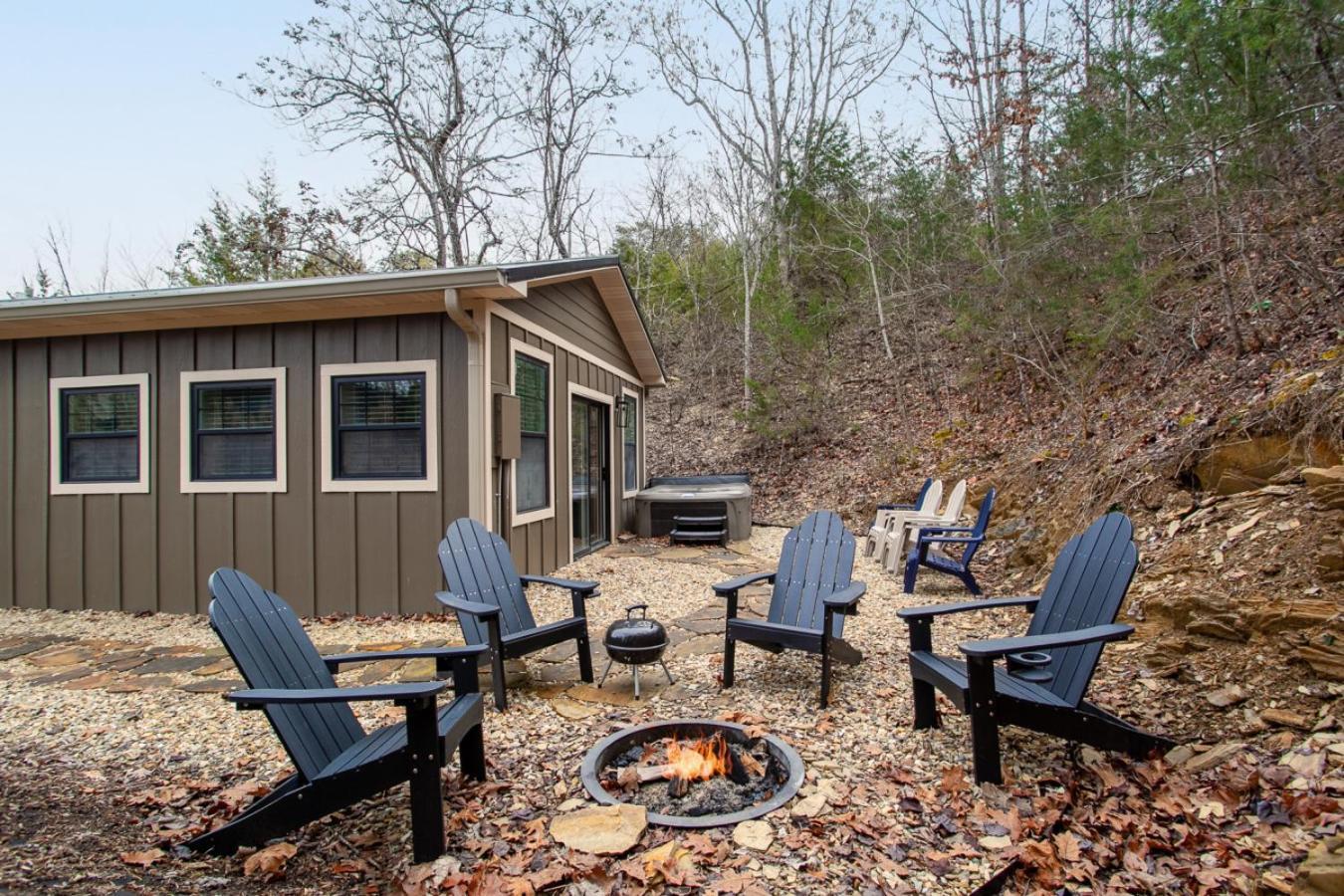 Villa Whiskey Barrel W Hot Tub Arcade Game Fire Pit Sevierville Esterno foto
