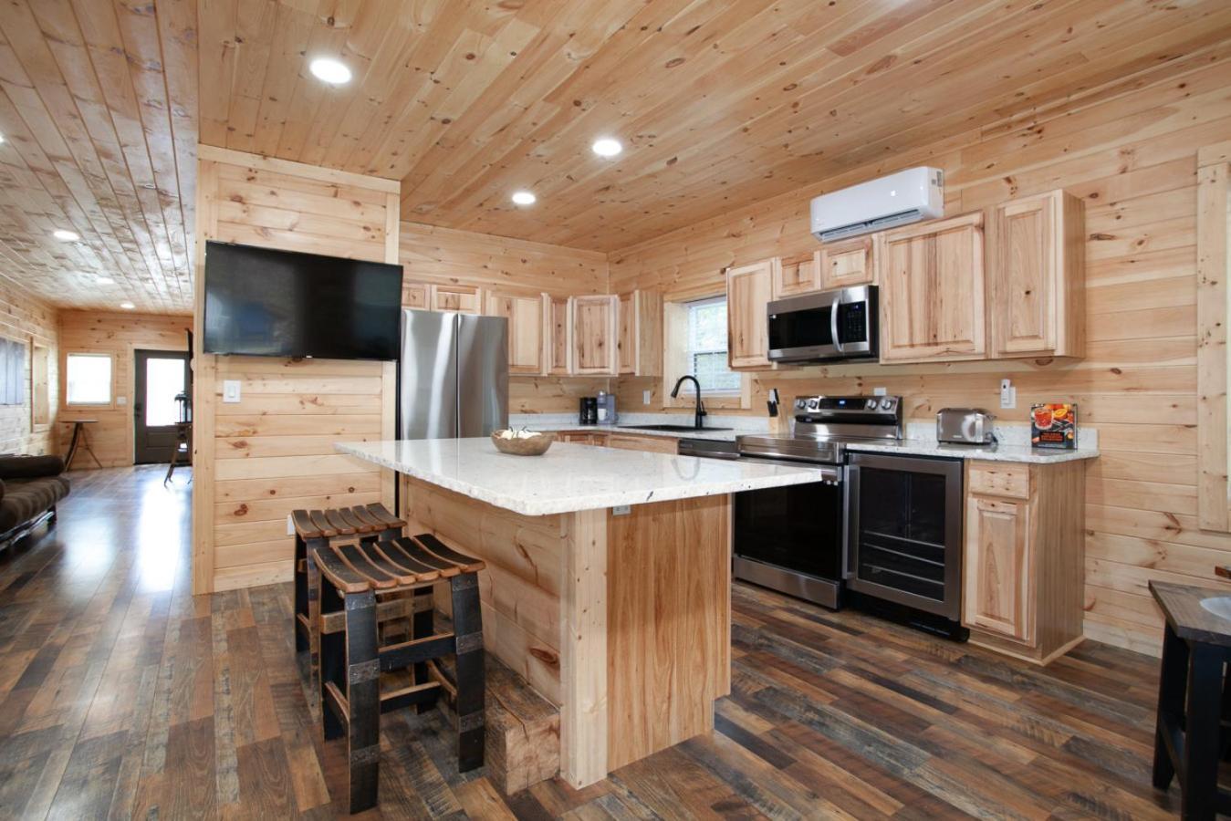 Villa Whiskey Barrel W Hot Tub Arcade Game Fire Pit Sevierville Esterno foto
