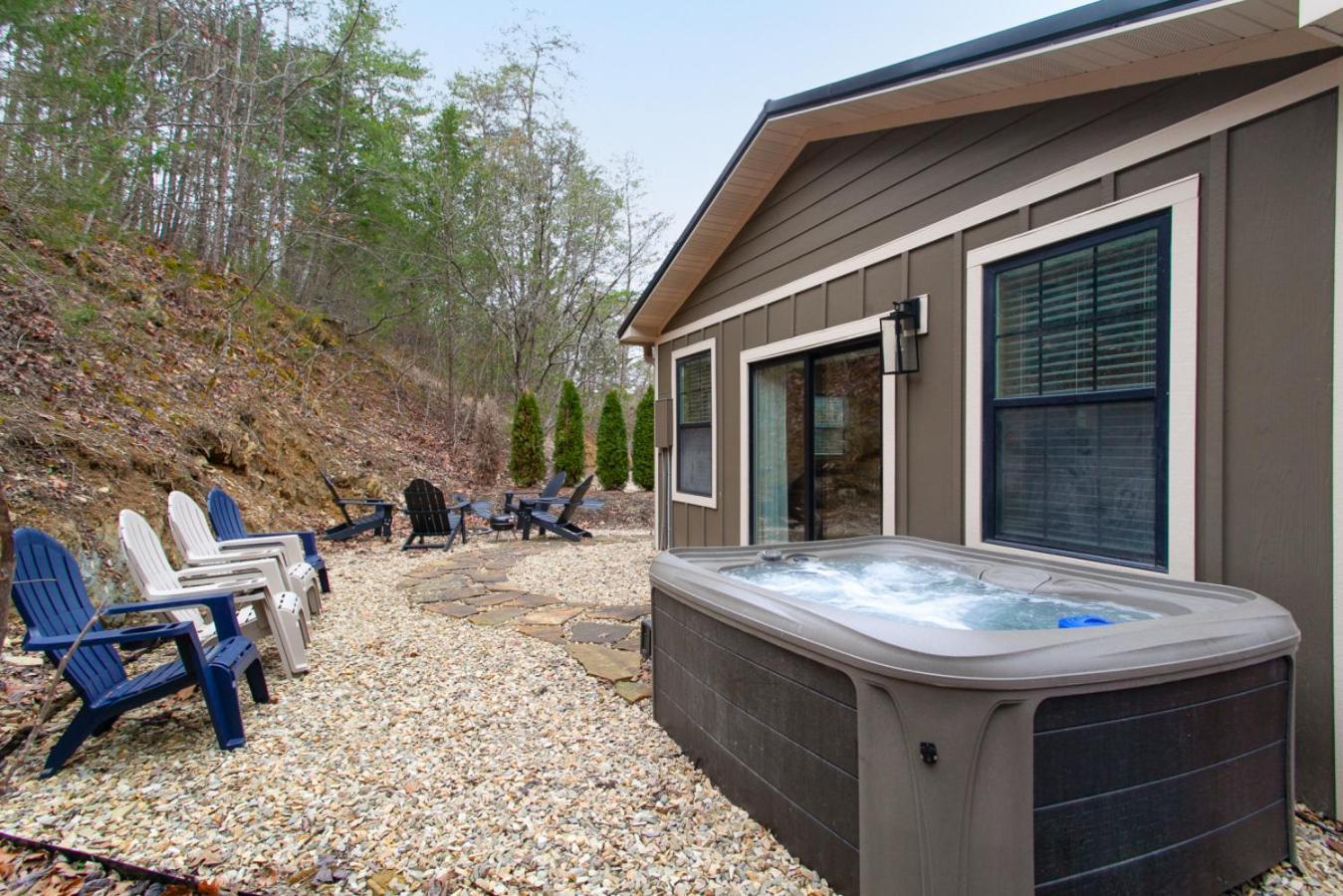 Villa Whiskey Barrel W Hot Tub Arcade Game Fire Pit Sevierville Esterno foto